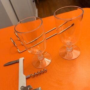 Elegant Clear Wine plastic clean Set with Corkscrew